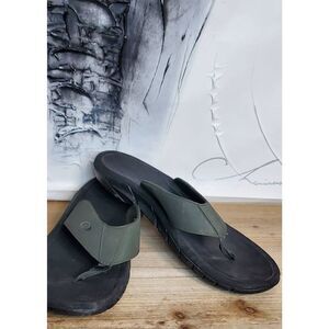 Oakley flip flops
